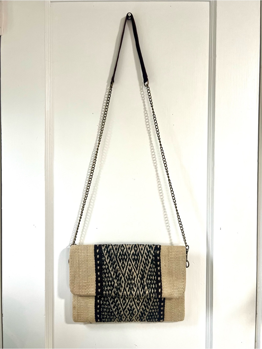 Handmade Moroccan Woven Black & Cream Crossbody Bag - Picture 3 of 5